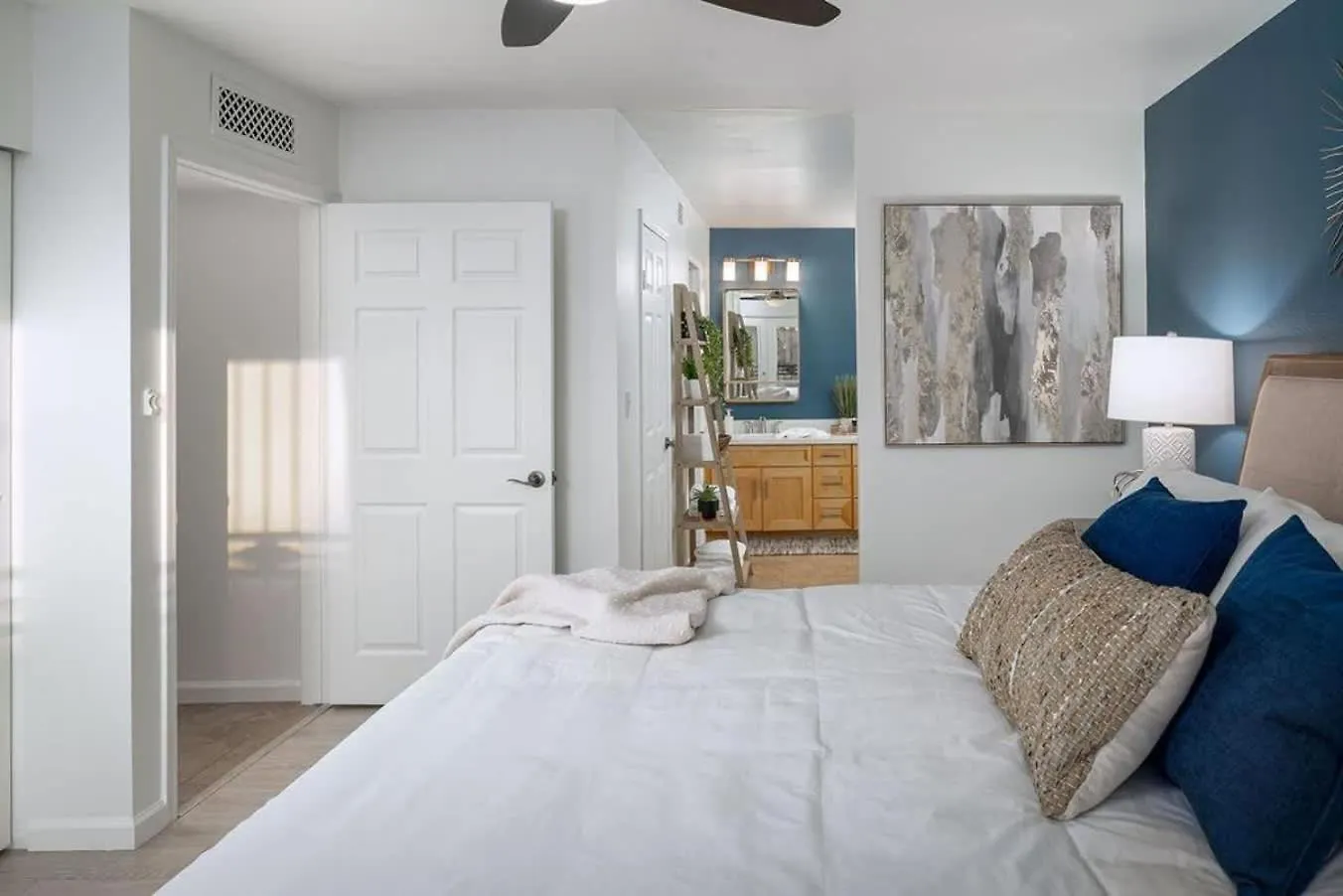 Casa de Férias Blue Agave Home - Chic & Stylish With Pool Putt & Games Phoenix Estados Unidos da América